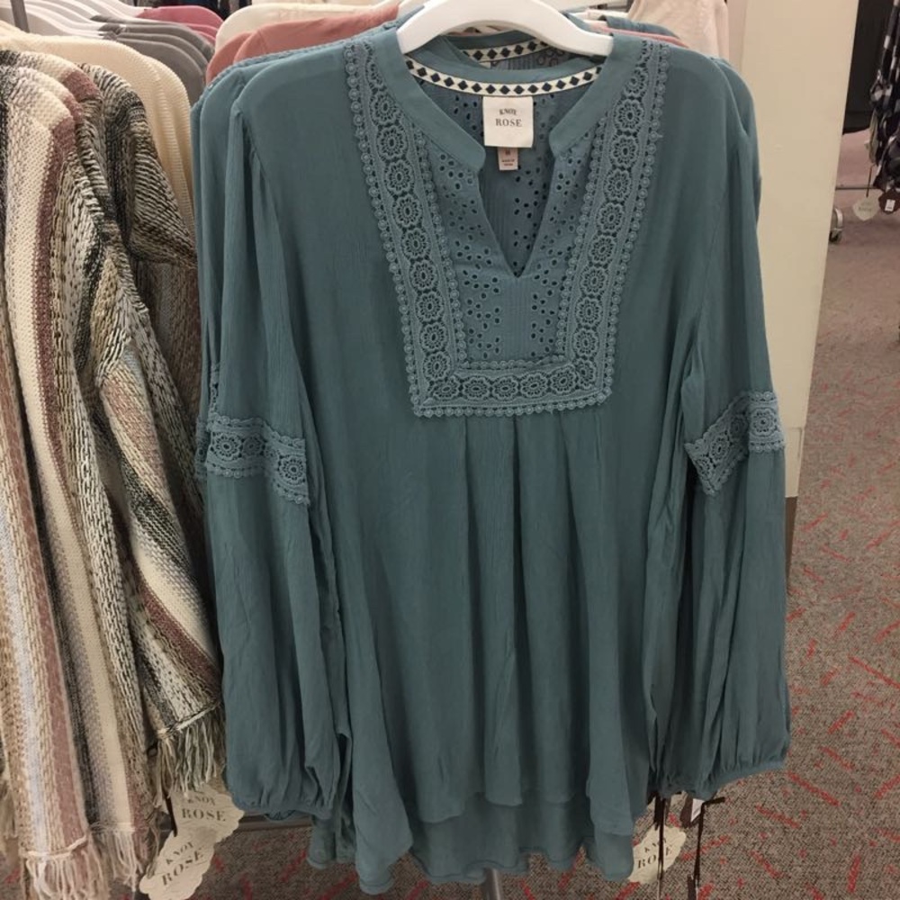 Knox Rose Blue Pleated Tunic with Lace Detail